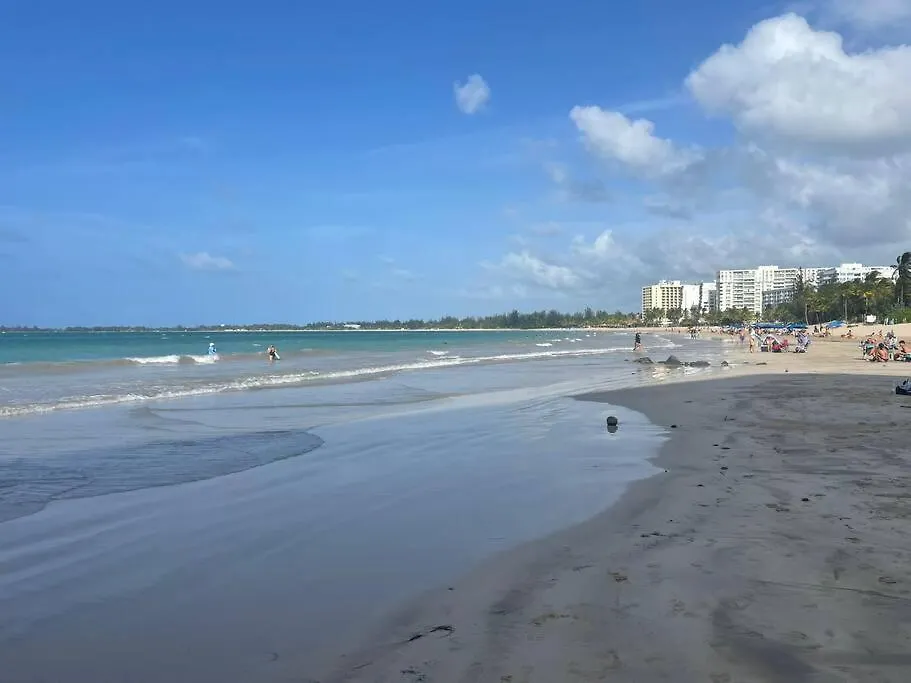 アパート Beach Front 2 Bedroom 1 Bathroom Apt. サンジョアン プエルトリコ